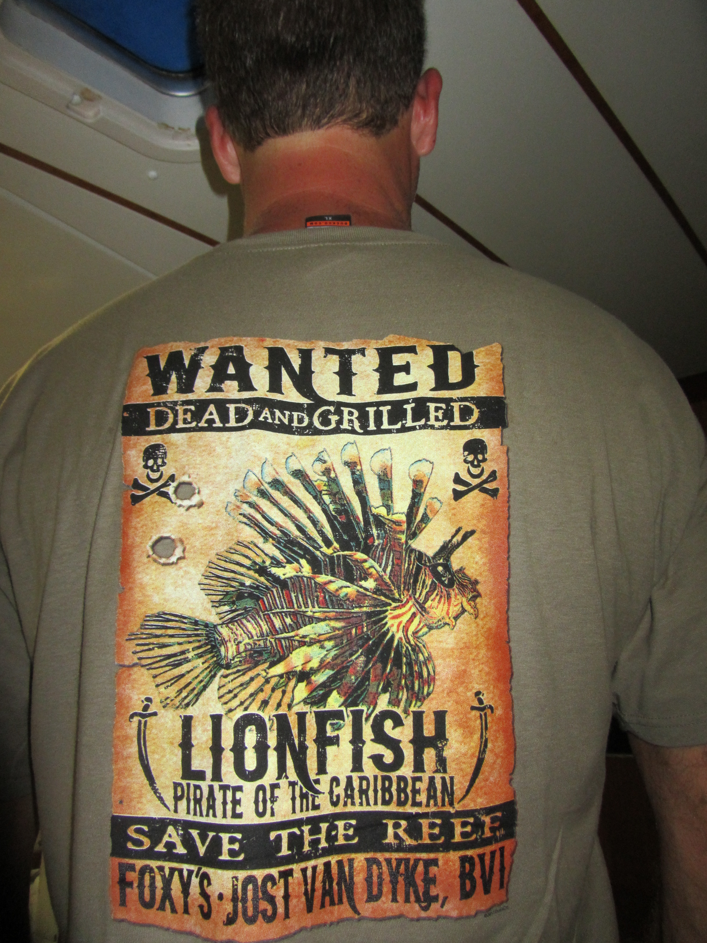 Lion fish hunting with a Hawaii sling