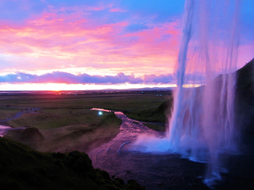 I may have found the perfect sunset at Seljalandsfoss in Iceland