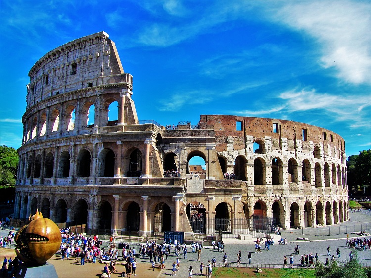 The Colosseum is one of the “New 7 Wonders of the World”
